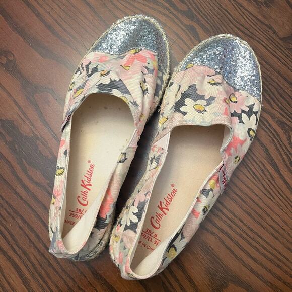 NWOT Cath Kidston Slip Ons - Picture 1 of 3